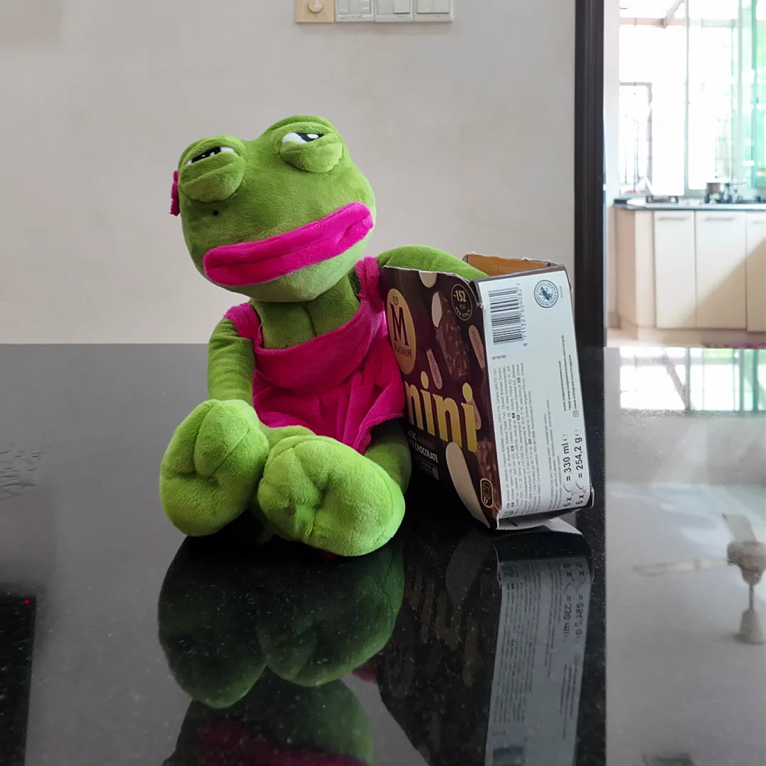 FroggyHug™- El Yapımı Pofuduk FROGGY